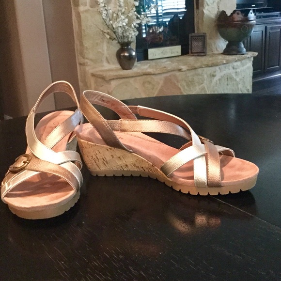 *SALE*  2.5" Cork Wedge, Silver/Bronze Straps