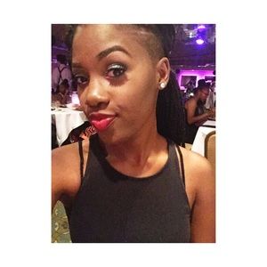 Meet your Posher, Diana