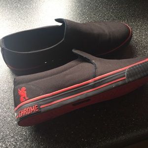 Men's size 9 Chrome red soles