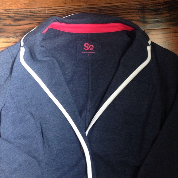 Blazer - Picture 2 of 3