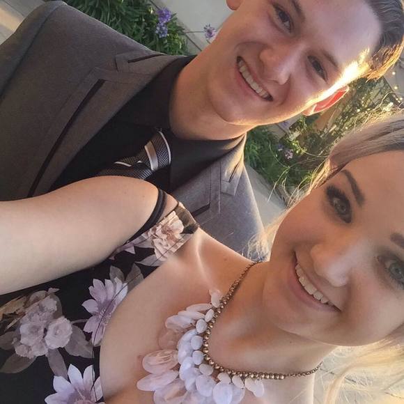 Meet your Posher, Chris - Picture 1 of 1