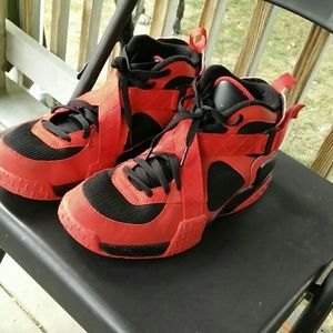 Nike air raid outdoor basketball shoes