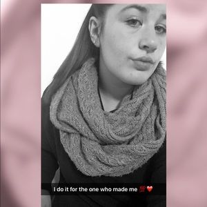 Meet your Posher, Heidi