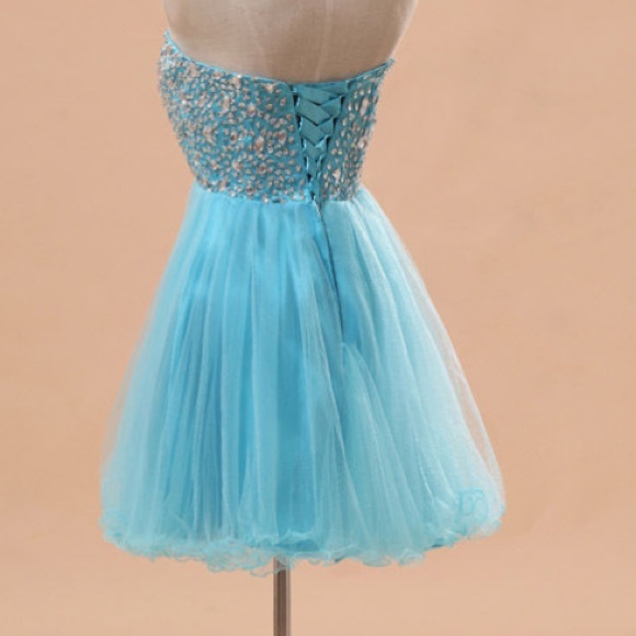 Homecoming dress - Picture 2 of 4