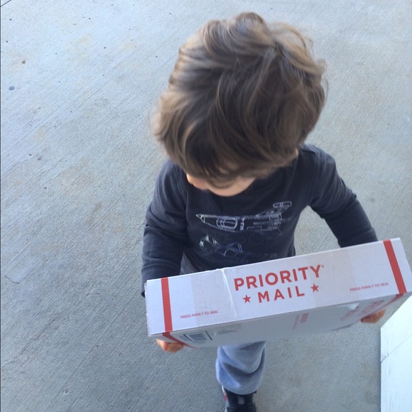 Hi!! Welcome to my closet! - Picture 2 of 3