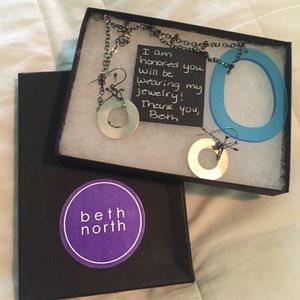 Necklace and erring set