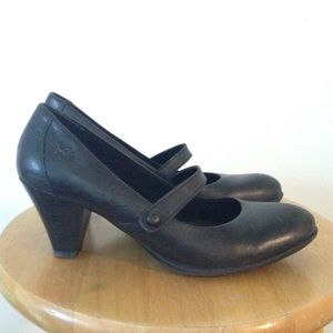 Born Mary-Jane Heels