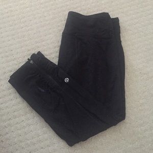 Lululemon black yoga pants