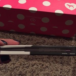 New in Box Bare Escentuals Eyeliner in PLUM