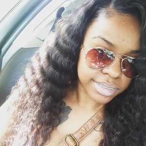 Meet your Posher, Caroline