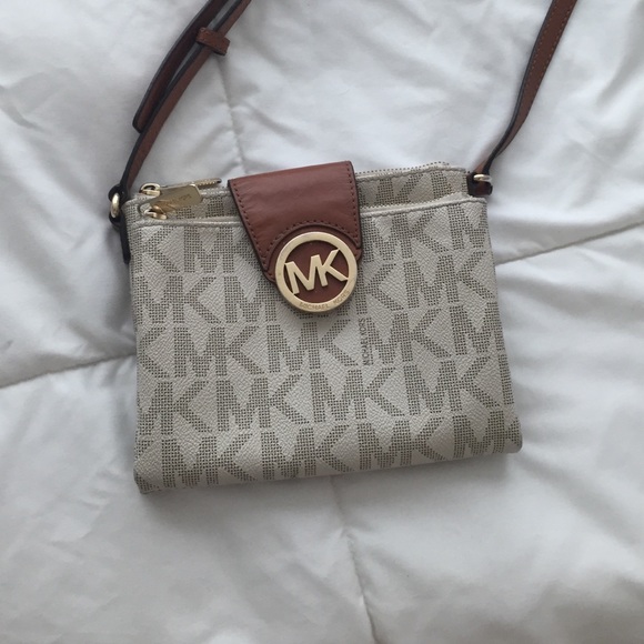 Michael Kors crossover handbag