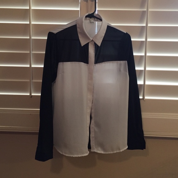 Color block top - Picture 3 of 4