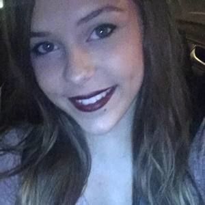 Meet your Posher, Lydia