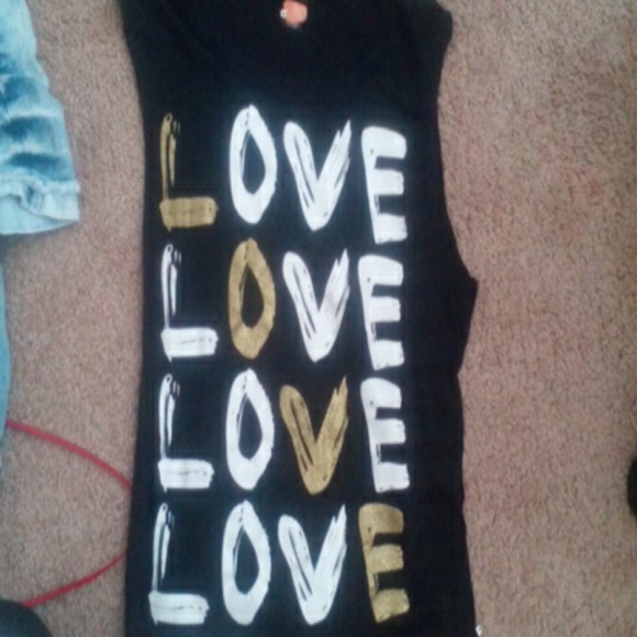 Rue 21 shirt