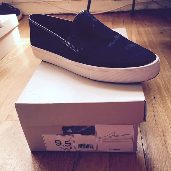 Banana Republic Brenna slip-on sneakers in Black.