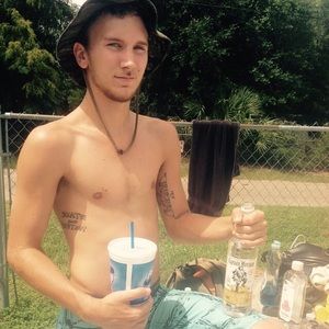 Meet your Posher, Josh