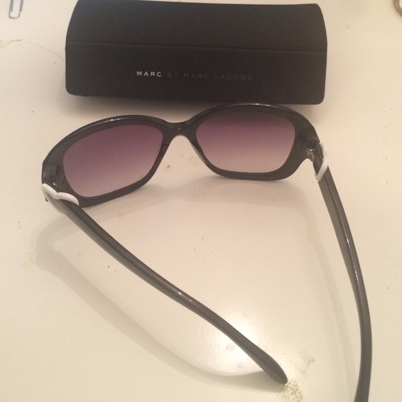 Sunglasses - Picture 3 of 3