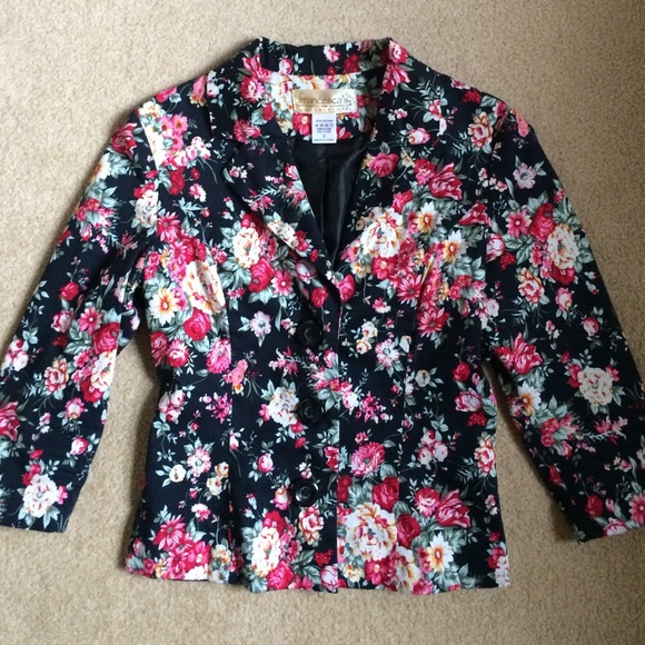Francesca's Collections Jackets & Blazers - Floral blazer