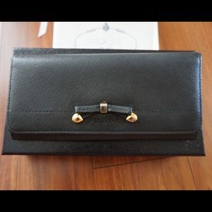 SOLD Prada Saffiano Chic Wallet in Nero