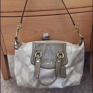 Beautiful Ashley COACH bag. Like new.  Barely used