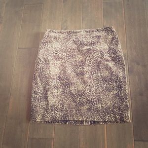 Leopard print pencil skirt