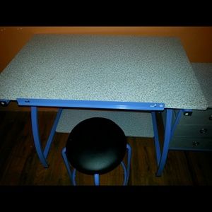 Drafting table