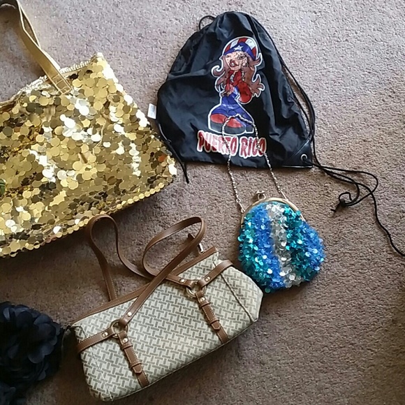 SOLDGorgeous Bundle of bags/purses - Picture 4 of 4