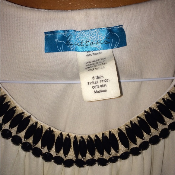 White sleeveless blouse with black beading - Picture 3 of 3