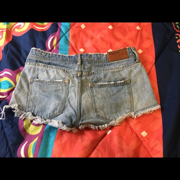 Shorts - Picture 2 of 2
