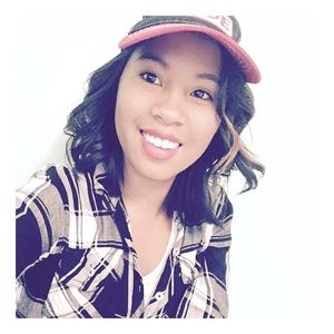 Meet your Posher, Alaina