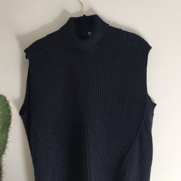 Alexander Wang Sleeveless turtleneck sweater - Picture 2 of 4