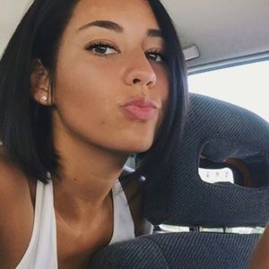 Meet your Posher, Natalie