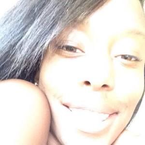 Meet your Posher, Destanie