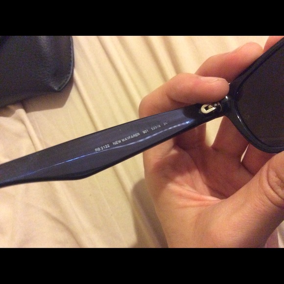 USED RAYBAN WAYFARER WITH NEW LENSES - Picture 3 of 4
