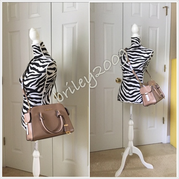 Sold-- Authentic MK Harper Medium Satchel Bag - Picture 4 of 4