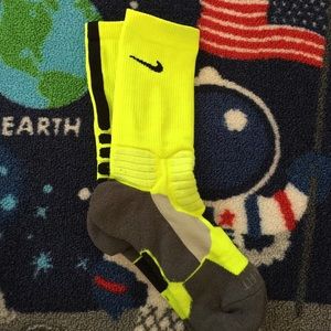 Nike dri fit socks