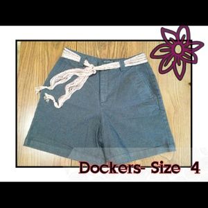 Dockers Dark blue shorts SIZE 4 with free belt