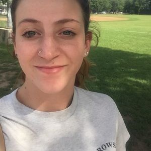 Meet your Posher, Melina