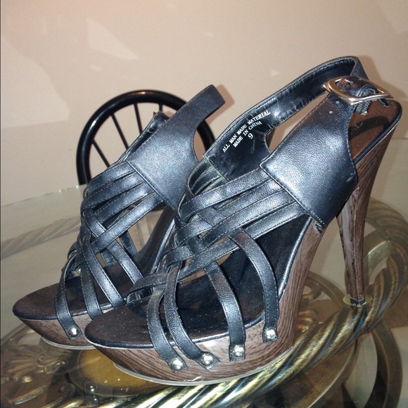 👠😻Black/ brown heels. - Picture 3 of 3