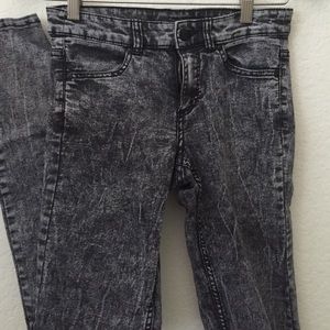 Black acid wash skinny jeans