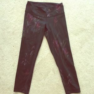 Lululemon crop pants