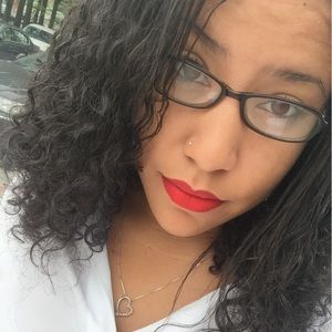 Meet your Posher, Jacqueline