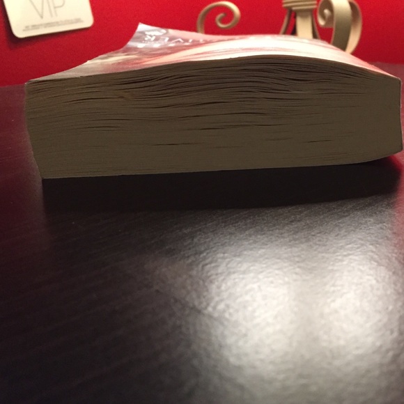 Delirium by Lauren Oliver - Picture 2 of 2