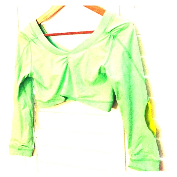 lululemon athletica lime crop top
