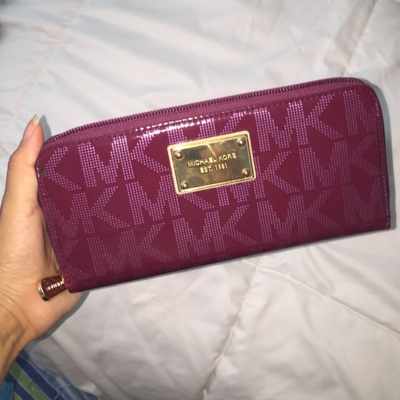 Michael Kors wallet
