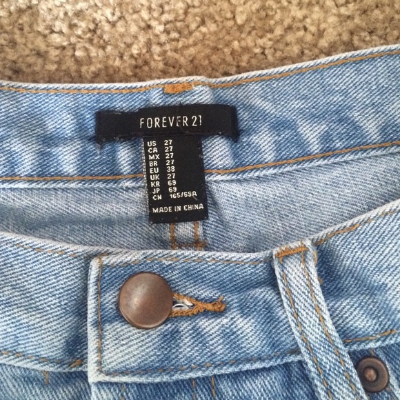 High waisted jean shorts - Picture 2 of 3