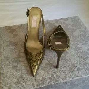 Antique Gold JLO pumps