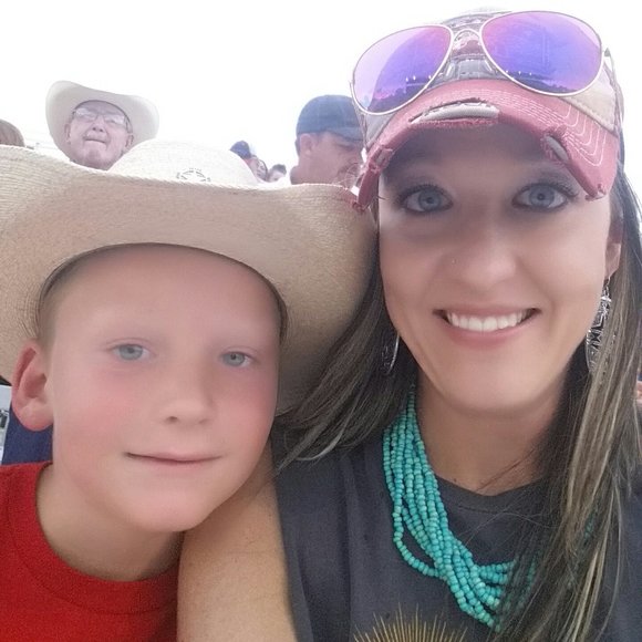 Meet your Posher, Krystal