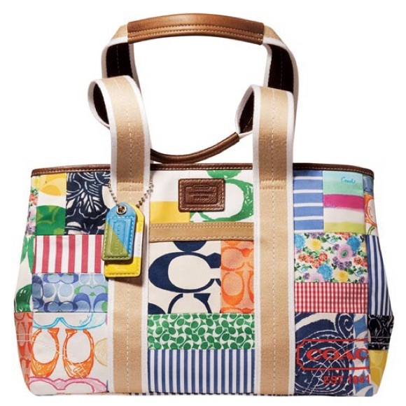 COACH - HAMPTONS PATCHWORK SMALL TOTE
