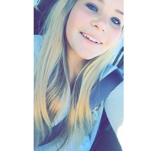 Meet your Posher, Olivia